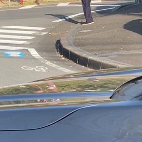 見送りは事務所前の画像