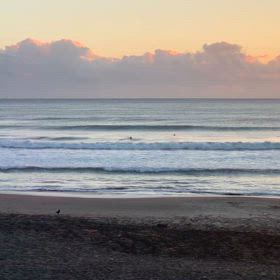 12月2日千葉北、東浪見の朝の波の画像