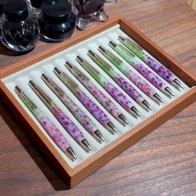 葡萄ペンの画像