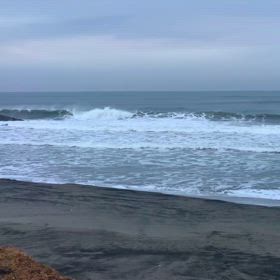 1月28日千葉北、東浪見の朝の波の画像
