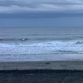 11月23日千葉北、東浪見の朝の波の画像