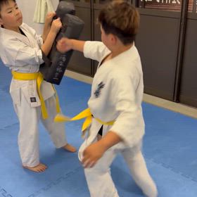 回し蹴り特訓！の画像