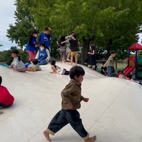 姪っ子　トランポリンの画像