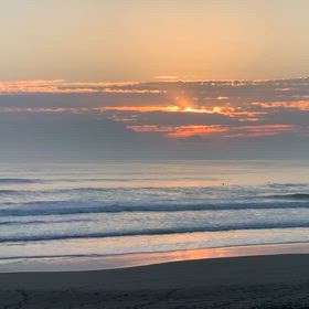 12月2日千葉北、東浪見の朝の波の画像