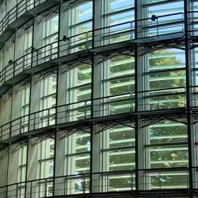 国立新美術館⑤時代のプリズムBVLGARIカレイドスの画像