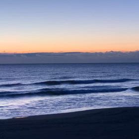 2月19日千葉北、東浪見の朝の波の画像