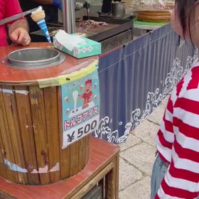 ハロウィン終わったら、年末準備が近づく現実の画像