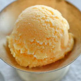 アイスクリームメーカーの画像