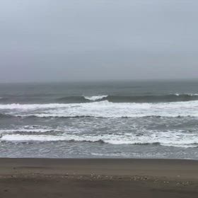 10月18日千葉北、東浪見の朝の波の画像