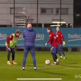 ボールの持ち方の画像