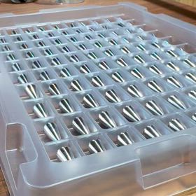 金属の輝きの画像