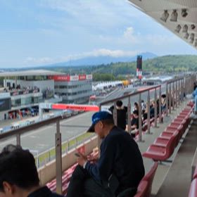 久しぶりの富士スピードウェイ（スーパーGT)の画像