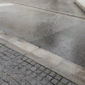 すごい、雨の画像