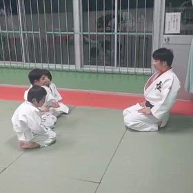 座礼の練習の画像