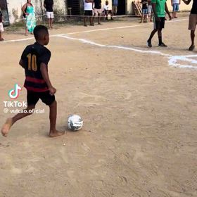 「利き足で持つ」ことから始めるとの画像