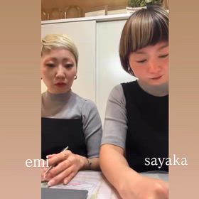 時間の隙間の事務作業の画像