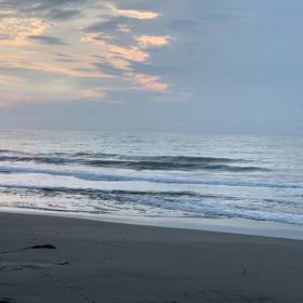 6月4日千葉北、東浪見の朝の波の画像