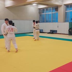 鶴見総合高校へ出稽古の画像