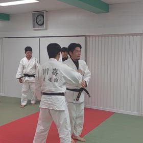 大内刈りの画像