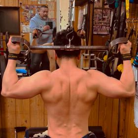 改善された大西君の背中の画像