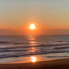 2月3日千葉北、東浪見の朝の波の画像