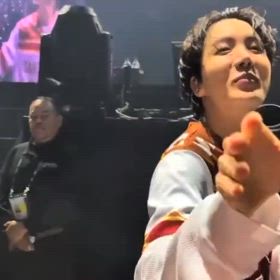 J-HOPE HOPE ON THE STAGE 展示会 どんぐり オークランド ホビたんのどんぐり集めはオークランドへ✈️(ホーリー) | BTS
