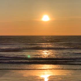 4月10日千葉北、東浪見の朝の波の画像