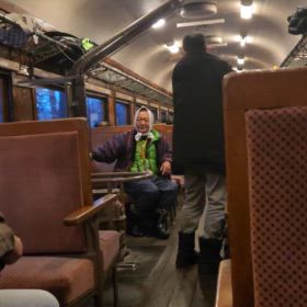 触れずにはいられない事件発生の画像