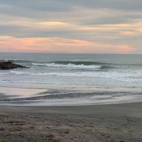 11月2日千葉北、東浪見の朝の波の画像
