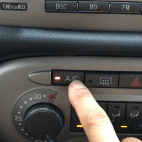 クーラーのスイッチの画像