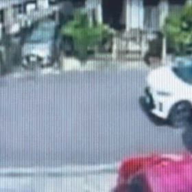 不審な車の画像