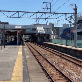 東加古川駅を通過する下り新快速　動画の画像