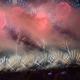 長岡花火の動画の画像