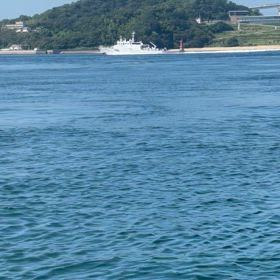 巡視艇『瀬戸ぎり』はそばを通っただけで魚が散るの画像