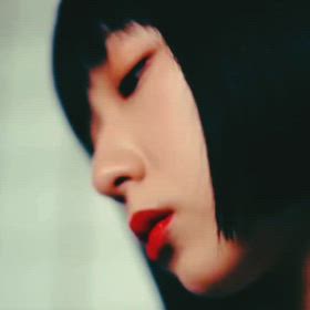 窓に消えた声の重なりの画像