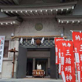 三輪神社さくらがきれいの画像