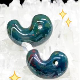 インド瑪瑙勾玉の画像