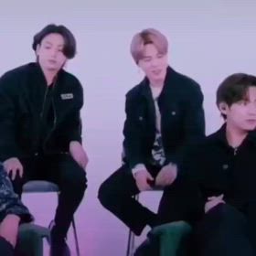 そこに手を置く…の画像