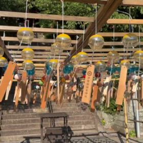 伊勢部柿本神社の風鈴祭りの画像