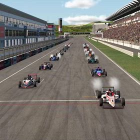 46歳、F1リザーブドライバーの間でスタートした日の画像