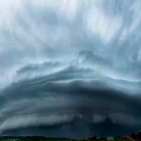 気象兵器を使うと...  　MrPool_Q/1216の画像