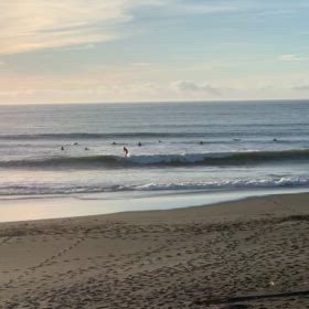 7月27日千葉北、東浪見の朝の波の画像