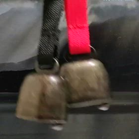 三重で熊って聞かないけど熊鈴売ってた！の画像