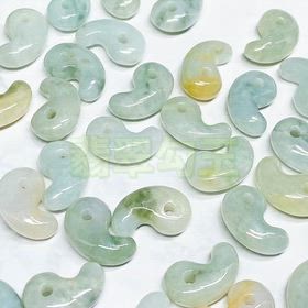 ✨翡翠の勾玉✨の画像