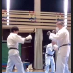 夏休みの自由研究笑の画像