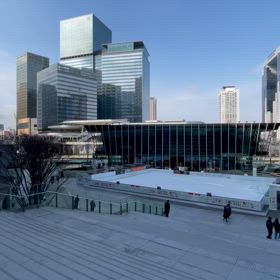 動画で見るうめきた広場の画像