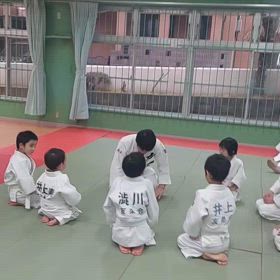 幼児・低学年クラスの画像