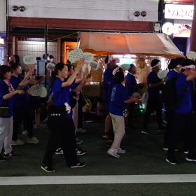 リンゴンの画像