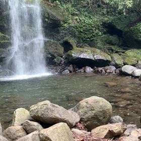 滝行に行きましたの画像