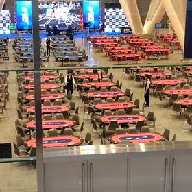 【スクープ】有楽町で、カジノ講座してる。大丈夫か？の画像